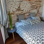 Acogedora En Βίγκο